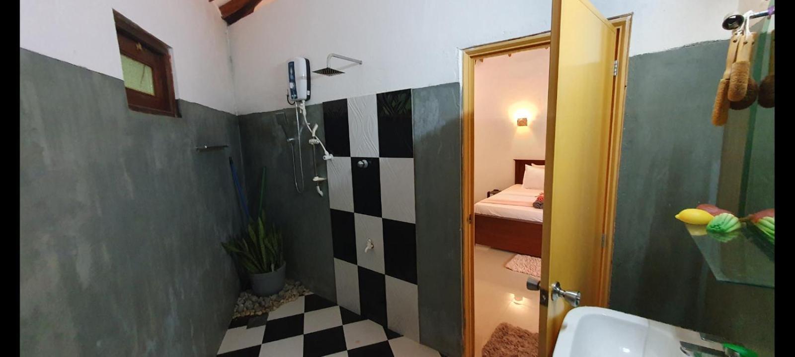 Blue Whale Lagoon Resort Ахангама Экстерьер фото