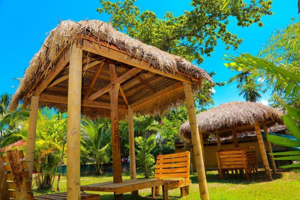 Blue Whale Lagoon Resort Ахангама Экстерьер фото