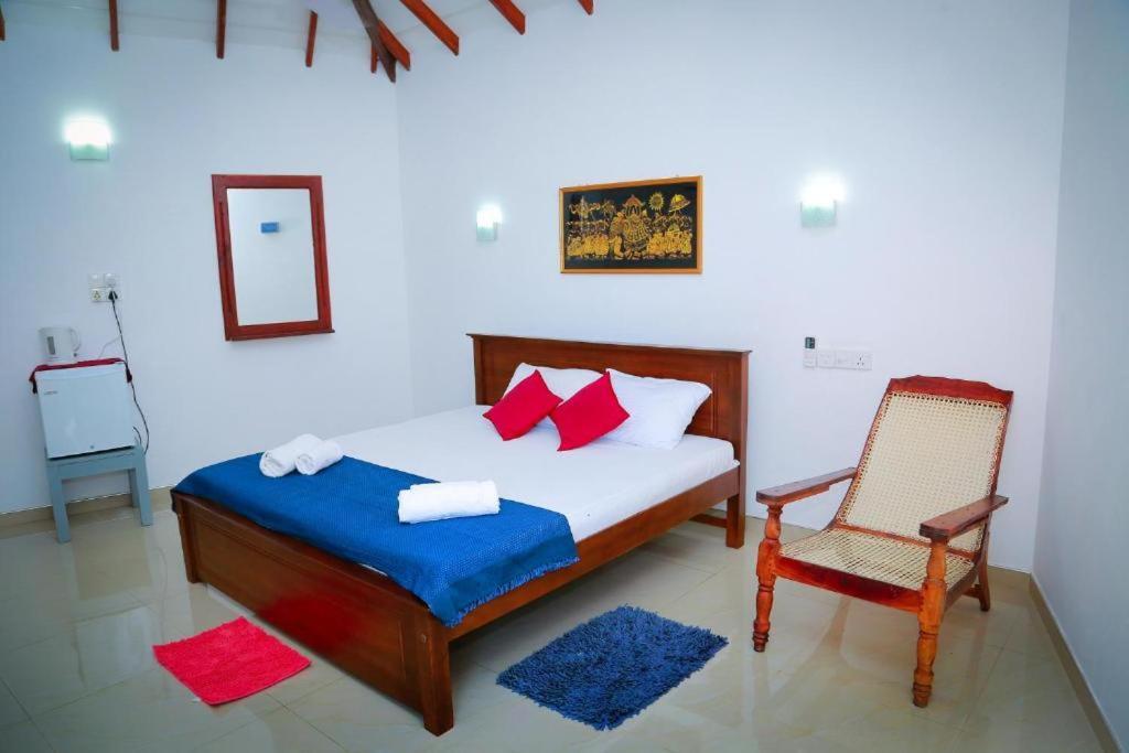 Blue Whale Lagoon Resort Ахангама Экстерьер фото