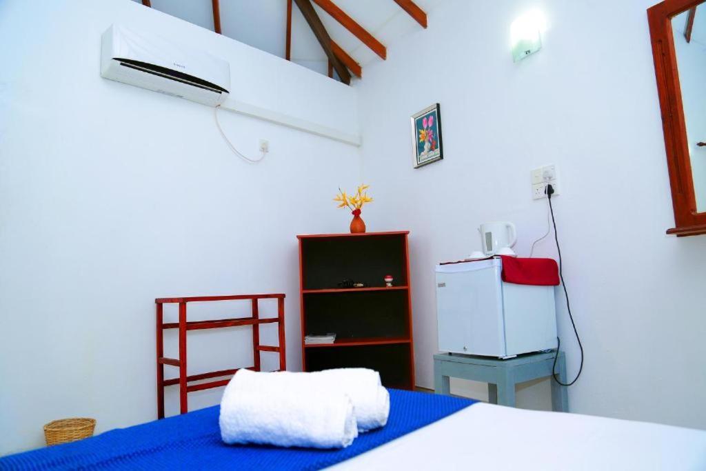 Blue Whale Lagoon Resort Ахангама Экстерьер фото