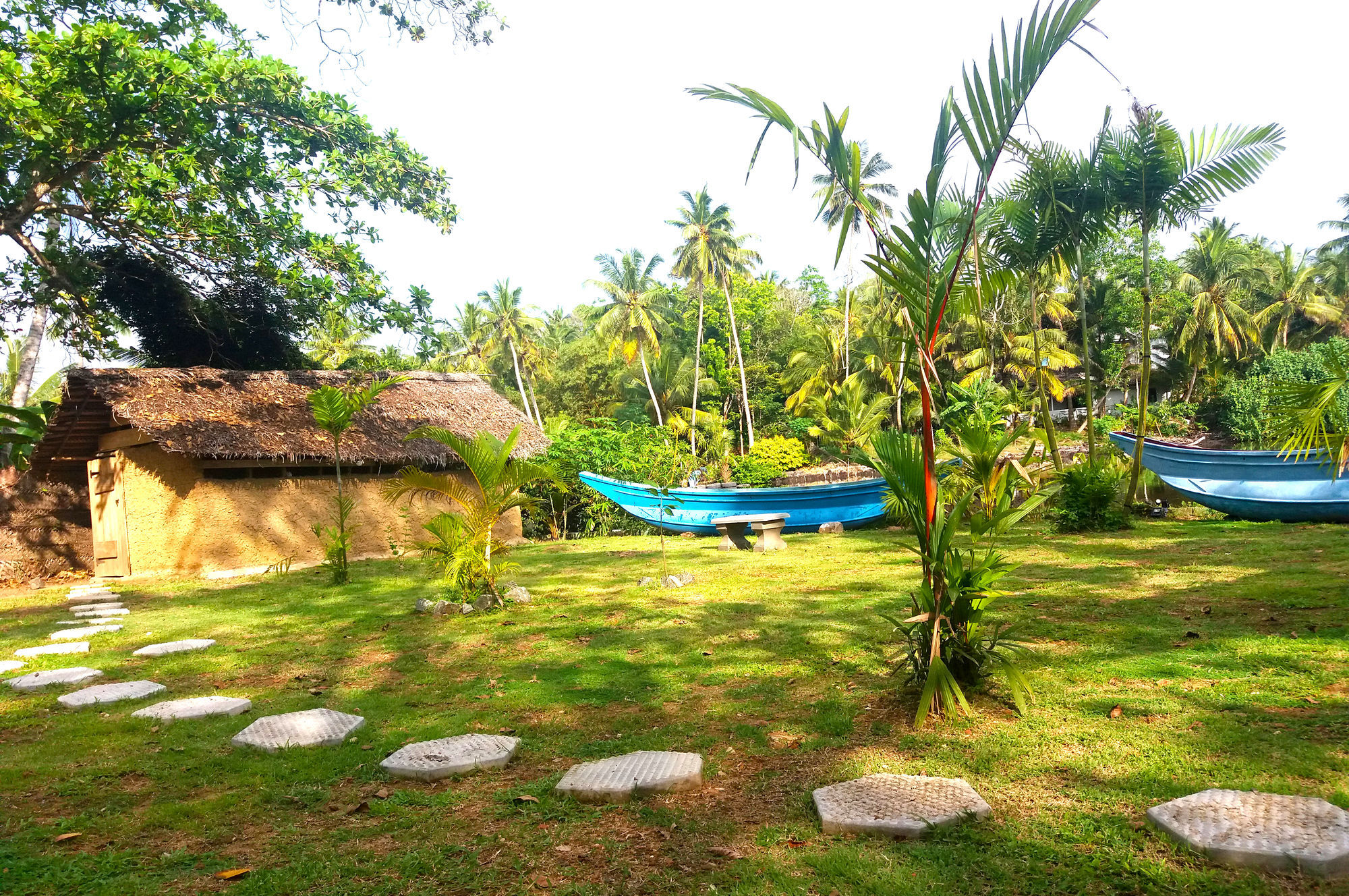 Blue Whale Lagoon Resort Ахангама Экстерьер фото